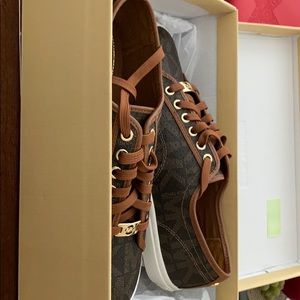 Authentic Michael kors boerum sneakers